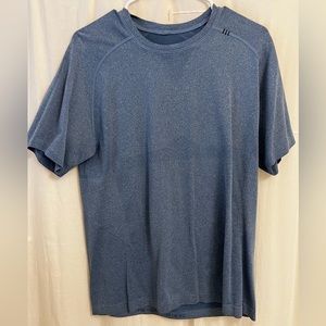 Lulu lemon short sleeve shirt